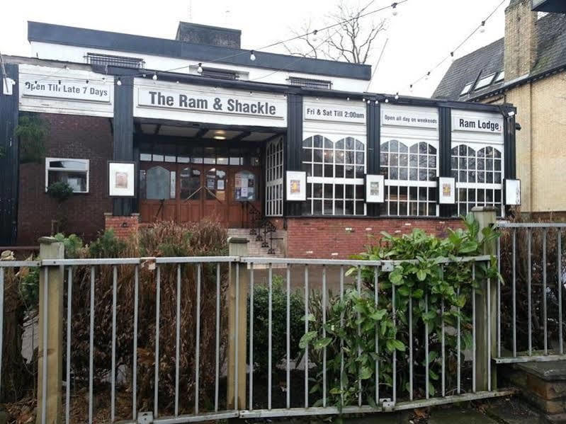 The Rams Lodge Manchester Exterior photo