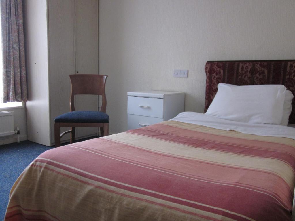 The Rams Lodge Manchester Room photo